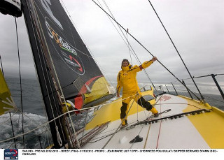 Vendée Globe 2012/13: “Cheminées Poujoulat” abrigou-se nas Ilhas Auckland