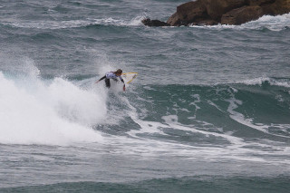 João Kopke e Camila Kemp Vencem na Caparica 1ª Etapa Surf Esperanças