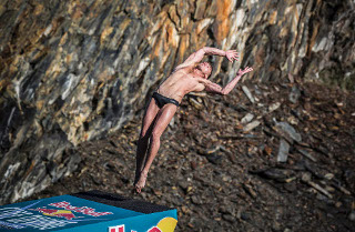 Cliff Diving ruma ao Brasil