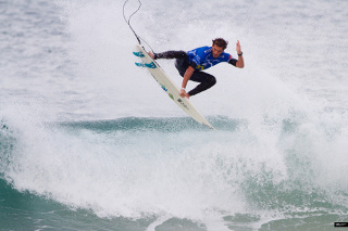 Kelly Slater eliminado por Frederico Morais no Rip Curl Pro Peniche