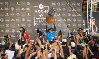 Mick Fanning vence Rip Curl Pro Peniche