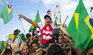 Brasileiro Gabriel Medina Campeão do Mundo de Surf