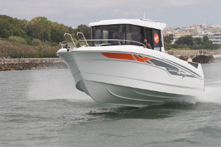 Teste Beneteau Barracuda 7 com Yamaha F150D