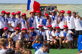 Equipa francesa vence mundial de surf