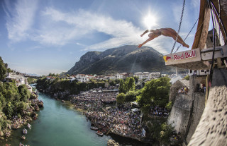 Checo vence em Mostar