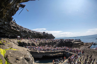 Red Bull Cliff Diving World Series começa na Irlanda