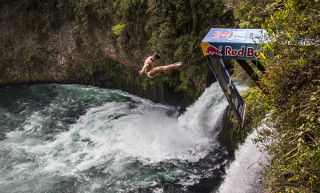 Jonathan Paredes é o novo Campeão do Red Bull Cliff Diving World Series